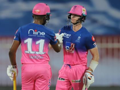 संजू सैमसन और <a href='https://www.lokmatnews.in/topics/steve-smith/'>स्टीव स्मिथ</a> के बीच दूसरे विकेट के लिए शतकीय साझेदारी हुई।