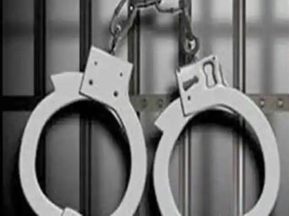 Police officer arrested for taking bribe in Bihar | बिहार में घूस लेता दारोगा रंगे हाथों गिरफ्तार, पुलिस विभाग में मचा हड़कंप Police officer arrested for taking bribe in Bihar | बिहार में घूस लेता दारोगा रंगे हाथों गिरफ्तार, पुलिस विभाग में मचा हड़कंप
