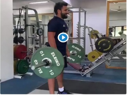 Rohit Sharma took to Instagram to post photos and videos of his workout | रोहित शर्मा क्रिकेट मैदान पर वापसी के लिए बहा रहे पसीना, वीडियो हुआ VIRAL