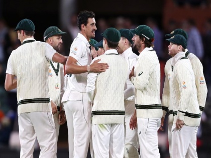 Australia vs Pakistan, 2nd Test: Day 2: Stumps - Pakistan trail by 493 runs | AUS vs PAK, 2nd Test: डेविड वॉर्नर ने जड़ा तिहरा शतक, दूसरे दिन तक ऑस्ट्रेलिया ने पाकिस्तान पर कसा शिकंजा