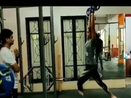 PV Sindhu's Workout Video Leaves Anand Mahindra "Exhausted" | आनंद महिंद्रा ने शेयर किया पीवी सिंधु का वर्कआउट वीडियो, सोशल मीडिया पर वायरल
