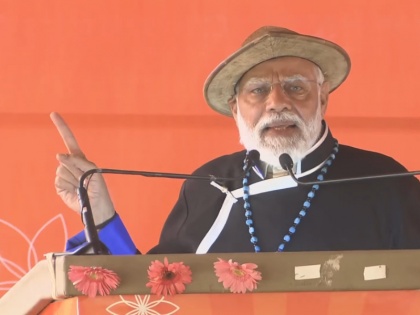 PM Modi LIVE updates itanagar Arunachal Pradesh Northeast programme | PM Modi In Arunachal Pradesh: 'वो गाली दे रहे हैं',... मैं एक-एक ईंट जोड़कर युवाओं के बेहतर भविष्य के लिए काम कर रहा हूं