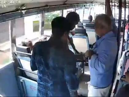 kerala bus viral video conductor saved passenger | Kerala Bus Viral Video: यमराज काटने वाले थे टिकट, बस में कंडेक्टर ने किया ऐसा काम... देखें वीडियो
