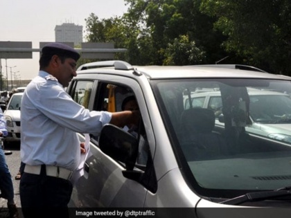 Ghaziabad Man Shocked With 15 E-Challans In One Month While His Car Was Parked At Home | महीनों से घर पर खड़ी है कार, पुलिस ने काटे 15 चालान, आपके साथ भी हो सकती है ऐसी घटना, ऐसे रहें सावधान