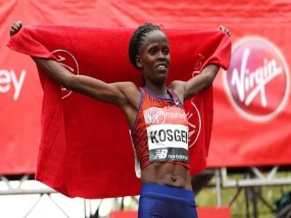 Kenya's Brigid Kosgei breaks half marathon world record | केन्या की ब्रिगेड कोसेगी ने रचा इतिहास, सबसे तेजी से हाफ मैराथन पूरा करने वाली महिला बनीं