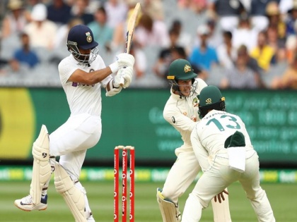 India vs Australia, 2nd Test, Day 2: Ajinkya Rahane 2nd Indian skippers hit Hundreds in Melbourne Cricket Ground | IND vs AUS, 2nd Test, Day 2: अजिंक्य रहाणे बने मेलबर्न में शतक जड़ने वाले दूसरे भारतीय कप्तान, टीम इंडिया ने बनाई लीड