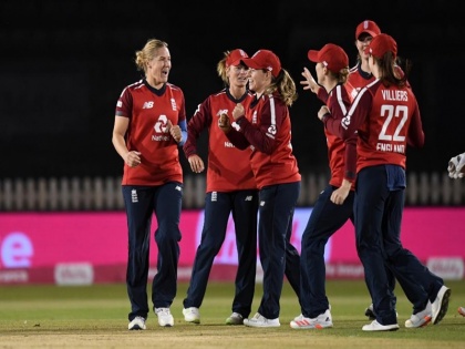 England v West Indies: Amy Jones stars as hosts complete 44-run thrashing | इंग्लैंड की महिला टीम ने वेस्टइंडीज को 44 रन से हराया, क्लीन स्वीप से एक कदम दूर