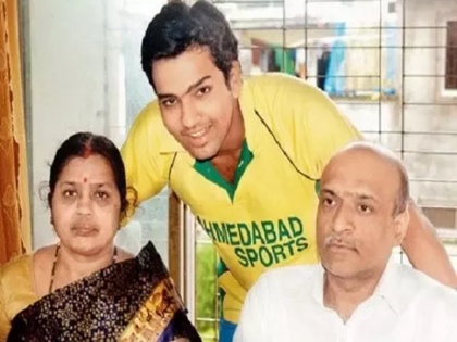 Rohit Sharma returned to Mumbai from UAE as his father had contracted Covid-19: Report | रोहित शर्मा के पिता थे कोरोना पॉजिटिव, खबर मिलते ही यूएई से लौटे मुंबई!