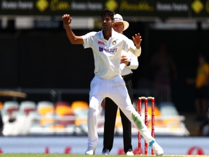 India vs Australia, 4th Test: Washington Sundar-T Natarajan takes 3-3 wickets in debut match first inning | IND vs AUS, 4th Test: टी नटराजन-वॉशिंगटन सुंदर का डेब्यू टेस्ट में धमाका, 71 साल बाद फिर से दोहराया कारनामा
