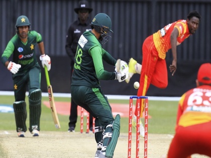 PCB gearing up to host Zimbabwe and also start domestic season in bio-secure bubble | क्रिकेट फैंस के लिए खुशखबरी, अक्टूबर-नवंबर में जिम्बाब्वे कर सकता है पाकिस्तान का दौरा
