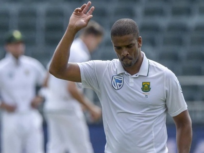 South Africa's Vernon Philander fined for swearing at Jos Buttler | करियर का आखिरी अंतर्राष्ट्रीय मैच खेल रहे वर्नोन फिलैंडर, आईसीसी ने इस वजह से लगा दिया जुर्माना