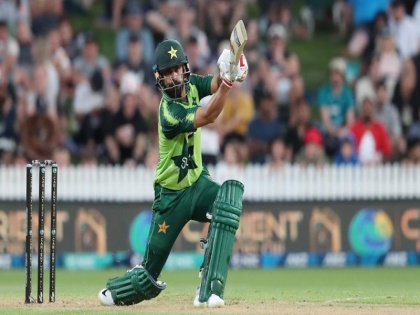 New Zealand vs Pakistan, 3rd T20I: Mohammad Hafeez All-time Pakistan Cricket Record | PAK vs NZ, 3rd T20I: मोहम्मद हफीज ने केएल राहुल को पछाड़ा, इस साल बना दिए टी20 क्रिकेट में सर्वाधिक रन