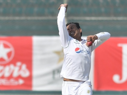 Pakistan vs South Africa, 1st Test: Nauman Ali 2 wickets in debut match, south africa all out for 220 runs | PAK vs SA, 1st Test: नौमान अली ने डेब्यू मैच में बिखेरी चमक, साउथ अफ्रीका महज 220 रन पर ऑलआउट