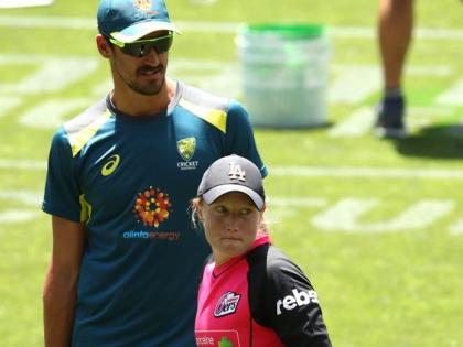 मिचेल स्टार्क और उनकी वाइफ दोनों ही ऑस्ट्रेलिया के नामी क्रिकेटर हैं।