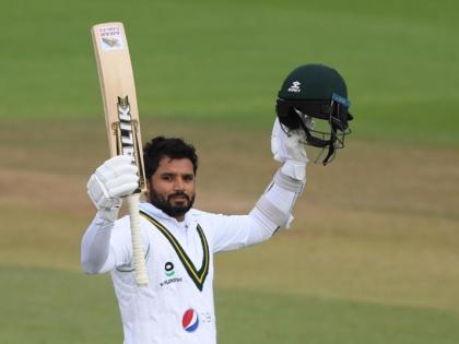 अजहर अली ने इस पारी में 272 गेंदों का सामना किया।