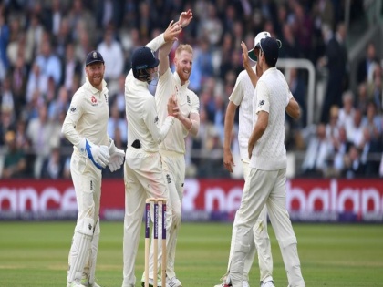 Lancashire offer to stage Test cricket during crisis after record earnings | कोरोना संकट के बीच फैंस को बड़ी राहत, लंकाशर ने रखा टेस्ट क्रिकेट की मेजबानी का प्रस्ताव