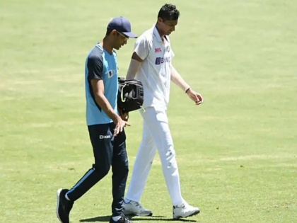 India vs Australia, 4th Test: Navdeep Saini complained of a groin pain and has been taken for scans | IND vs AUS, 4th Test: नवदीप सैनी स्कैन के लिए पहुंचे हॉस्पिटल, मुकाबले में आगे खेलना संदिग्ध, सीरीज में अब तक 10 भारतीय चोटिल