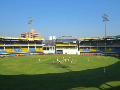 India vs Bangladesh 1st test match pitch and weather report prediction update from Holkar Cricket Stadium Indore in Hindi | IND vs BAN, 1st Test: जानिए कैसी है पिच, मैच के दौरान कैसा रहेगा मौसम का हाल