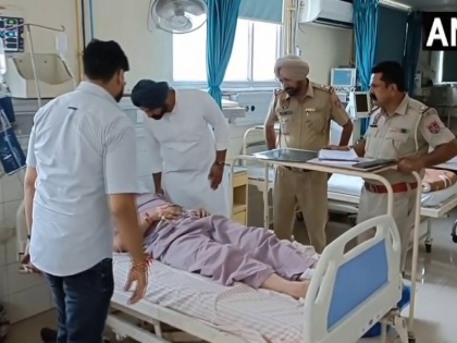 Ludhiana Congress MP Ravneet Singh Bittu's PA was attacked he was admitted to hospital | लुधियानाः कांग्रेस सांसद बिट्टू के PA पर 12 से 15 लोगों के समूह ने किया हमला, अस्पताल में कराया गया भर्ती