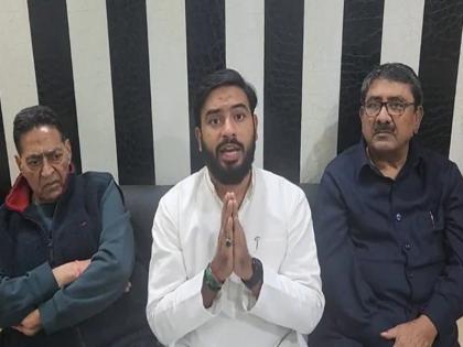 after joining AAP Ali Mehdi and 2 newly elected councilors returned to Congress | 'मुझसे बहुत बड़ी गलती हो गई मैं हाथ जोड़कर माफी मांगता हूं', 'आप' में शामिल होने के कुछ घंटे बाद ही अली मेहदी व 2 नवनिर्वाचित पार्षद कांग्रेस में वापस लौटे