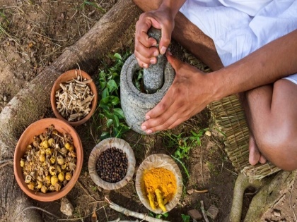 Ayurveda: Know about top 5 herbs, which make you healthy | Ayurveda: जानिए टॉप 5 जड़ी-बूटियों के बारे में, जो आपको बनाती हैं निरोग