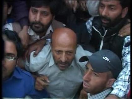 How can person who has been proven a criminal come to Parliament | अपराधी साबित हो चुका व्यक्ति संसद में कैसे आ सकता है ? How can person who has been proven a criminal come to Parliament | अपराधी साबित हो चुका व्यक्ति संसद में कैसे आ सकता है ?