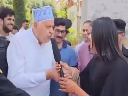 Farooq Abdullah asked the female journalist, 'Is she not married?' BJP took a dig and called the statement 'extremely disgusting' | फारूक अब्दुल्ला ने महिला पत्रकार से पूछा, "शादी हुई की नहीं", भाजपा ने आडे़ हाथों लेते हुए बयान को बताया 'बेहद घृणित' Farooq Abdullah asked the female journalist, 'Is she not married?' BJP took a dig and called the statement 'extremely disgusting' | फारूक अब्दुल्ला ने महिला पत्रकार से पूछा, "शादी हुई की नहीं", भाजपा ने आडे़ हाथों लेते हुए बयान को बताया 'बेहद घृणित'