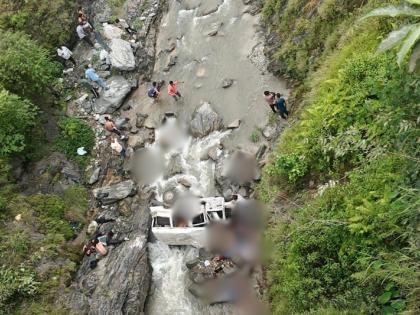 Pithoragarh jeep full passengers fell into ditch 8 dead 6 injured major accident in Uttarakhand | पिथौरागढ़ः सवारी से भरी ‘मैक्स’ जीप खाई में गिरी, 8 की मौत और 6 घायल, उत्तराखंड में बड़ा हादसा