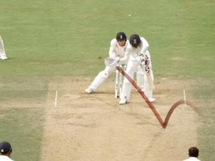 India vs England: Adil Rashid produces a brilliant delivery to dismiss KL Rahul at oval test | Ind vs ENG: आदिल राशिद ने 'जादुई' गेंद पर किया केएल राहुल को बोल्ड, कमाल की गेंद से छीना भारत से मैच