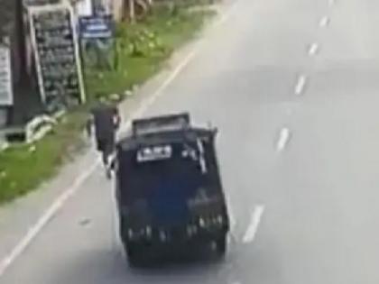 Jharkhand : two arrested in Dhanbad ADJ death case, high court takes suo moto cognisance, matter reached to supreme court | झारखंडः सीसीटीवी फुटेज से ADJ की मौत पर खड़े हुए सवाल, हाईकोर्ट ने लिया स्वतः संज्ञान, सुप्रीम कोर्ट तक सुनाई दी गूंज Jharkhand : two arrested in Dhanbad ADJ death case, high court takes suo moto cognisance, matter reached to supreme court | झारखंडः सीसीटीवी फुटेज से ADJ की मौत पर खड़े हुए सवाल, हाईकोर्ट ने लिया स्वतः संज्ञान, सुप्रीम कोर्ट तक सुनाई दी गूंज