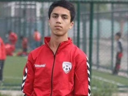 Fall From Plane Afghan footballer Zaki Anwari dies after falling from US plane at Kabul airport | तालिबान का खौफ, अफगान फुटबॉलर जकी अनवारी की मौत, काबुल हवाईअड्डे पर अमेरिकी प्लेन से गिरा था