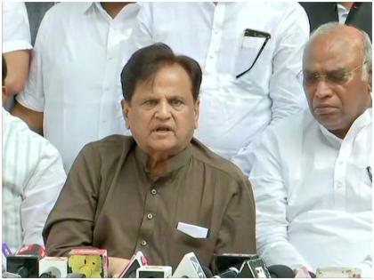 Ahmed Patel Congress We will fight this on both fronts, political and legal Maharashtra | महाराष्ट्र: एनसीपी-शिवसेना के बाद कांग्रेस ने की प्रेसवार्ता, अहमद पटेल ने भरी हुंकार- बहुमत परीक्षण में देंगे बीजेपी को शिकस्त Ahmed Patel Congress We will fight this on both fronts, political and legal Maharashtra | महाराष्ट्र: एनसीपी-शिवसेना के बाद कांग्रेस ने की प्रेसवार्ता, अहमद पटेल ने भरी हुंकार- बहुमत परीक्षण में देंगे बीजेपी को शिकस्त