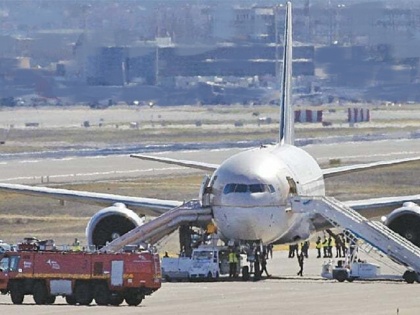 nagpur Dr Babasaheb Ambedkar International Airport emergency landing 12 in 11 months private jets have not landed yet | नागपुर एयरपोर्टः इमरजेंसी लैंडिंग में विमानों का पहला सहारा, 11 माह में 12 आपात लैंडिंग, अब तक नहीं उतरा प्राइवेट जेट