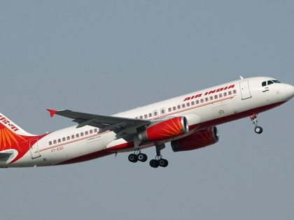 Air India air hostess has accused her colleague a pilot of molesting her on an Ahmedabad-Mumbai flight on 4th May | Air India की एयर होस्टेस ने लगाया सहकर्मी पायलट पर छेड़छाड़ का आरोप, केस दर्ज