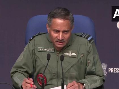 India-Pakistan jab nash manushya par chahta hai pehle vivek mar jata hai Yachna nahi ab ran hoga Releasing video Operation Sindoor see watch words Ramdhari Singh Dinkar | India-Pakistan ceasefire Updates: याचना नहीं अब रण होगा?, आपरेशन सिंदूर का वीडियो जारी कर एयर मार्शल ए के भारती बोले-जब नाश मनुज पर छाता है, पहले विवेक मर जाता है India-Pakistan jab nash manushya par chahta hai pehle vivek mar jata hai Yachna nahi ab ran hoga Releasing video Operation Sindoor see watch words Ramdhari Singh Dinkar | India-Pakistan ceasefire Updates: याचना नहीं अब रण होगा?, आपरेशन सिंदूर का वीडियो जारी कर एयर मार्शल ए के भारती बोले-जब नाश मनुज पर छाता है, पहले विवेक मर जाता है