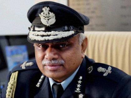 Vice chief of the Indian Air Force, Air Marshal SB Deo has accidentally shot himself | वायुसेना उप प्रमुख ने गलती से खुद को मारी गोली, अस्पताल में भर्ती Vice chief of the Indian Air Force, Air Marshal SB Deo has accidentally shot himself | वायुसेना उप प्रमुख ने गलती से खुद को मारी गोली, अस्पताल में भर्ती
