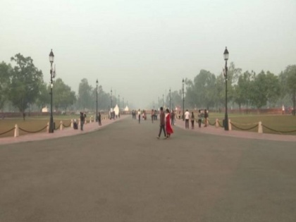Air quality in some areas of Delhi falls into severe category | दिल्ली के कुछ इलाकों में वायु गुणवत्ता 'गंभीर श्रेणी' में, आनंद विहार में 457 रहा AQI