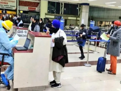 Another 150 passengers of flight from Italy test positive for Covid 19 at Amritsar airport | इटली से अमृतसर पहुंची एक और फ्लाइट में कोरोना विस्फोट, 173 यात्री मिले संक्रमित