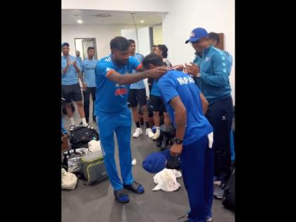 Asia Cup 2023 Team India honored the players of Nepal by giving medals viral video looted the hearts of cricket lovers | Asia Cup 2023: नेपाल के खिलाड़ियों को टीम इंडिया ने मेडल देकर किया सम्मानित, वायरल वीडियो ने लूटा क्रिकेट प्रेमियों का दिल