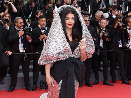 Vivek Agnihotri got trolled for trolling Aishwarya Rai dress at Cannes Film Festival users said It's called jealousy | कान्स फिल्म फेस्टिवल में ऐश्वर्या राय की ड्रेस को ट्रोल कर बुरे फंसे विवेक अग्निहोत्री, यूजर्स बोले- "इसे जलन कहते है..."