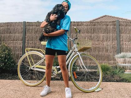 आयशा की पहली शादी से उनकी दो बेटियां रिया और आलिया हैं।