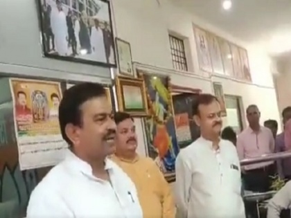 Union minister Ajay Kumar Mishra seen in video calling Rakesh Tikait as 'do kauri ka aadmi' | 'राकेश टिकैत को बहुत अच्‍छी तरह जानता हूं, दो कौड़ी का आदमी है', केंद्रीय मंत्री अजय कुमार मिश्रा का वीडियो वायरल