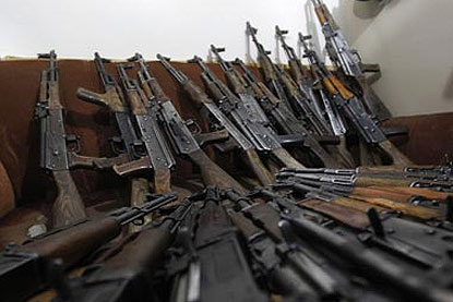Bihar: So far 22 AK-47 rifles recovered from Village of Munger | बिहार: मुंगेर के बरदह गांव से अब तक 22 एके-47 रायफल बरामद