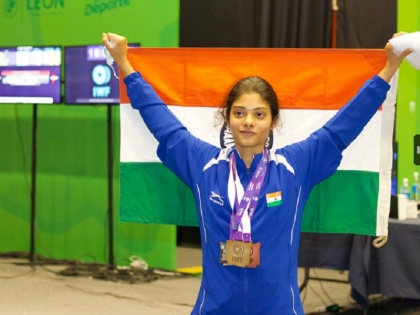 Khelo India: Know about Maharashtra's 14-year-old weightlifter Akanksha | 'मीराबाई बनना चाहती हूँ', 'खेलो इंडिया' के लिए तैयार महाराष्ट्र की 14 साल की वेटलिफ्टर आकांक्षा, बना चुकी हैं कई राष्ट्रीय रिकॉर्ड