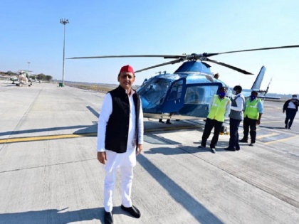 Akhilesh Yadav alleges his chopper not being allowed to fly from Delhi To UP as a conspiracy | 'दिल्ली से नहीं उड़ने दिया जा रहा मेरा हेलिकॉप्टर, मुजफ्फरनगर जाने से रोका', अखिलेश यादव का आरोप