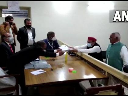 UP Election 2022 Samajwadi Party chief Akhilesh Yadav files nomination constituency karhal Mainpuri Uttar Pradesh | UP Election 2022: सपा प्रमुख अखिलेश यादव ने भरा नामांकन, भाजपा पर हमला, कहा-बीजेपी जिसे भी उतारेगी, उसे हार मिलेगी