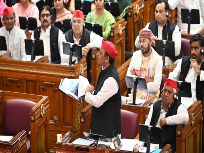 Akhilesh Yadav slams Yogi Adityanath govt in UP Assembly says CM is speaking dialogues, while criminals are doing murders | 'सीएम डायलॉग बोल रहे, अपराधी हत्या कर रहे...', यूपी विधानसभा में अखिलेश यादव ने योगी सरकार पर साधा जमकर निशाना
