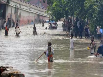 All schools in Delhi Flood affected areas will remain closed till Tuesday | Delhi Flood: प्रभावित इलाकों के सभी स्कूल मंगलवार तक रहेंगे बंद, इंद्रप्रस्थ रेगुलेटर के टूटे तटबंध को सेना ने किया सील All schools in Delhi Flood affected areas will remain closed till Tuesday | Delhi Flood: प्रभावित इलाकों के सभी स्कूल मंगलवार तक रहेंगे बंद, इंद्रप्रस्थ रेगुलेटर के टूटे तटबंध को सेना ने किया सील