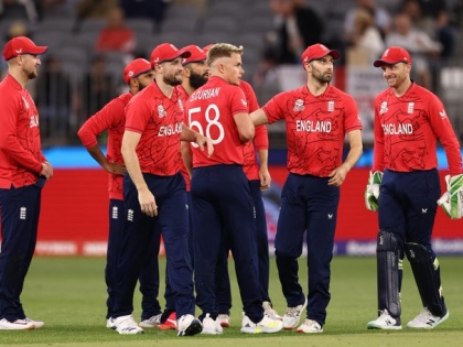 ICC Men’s T20 World Cup 2022 Sam Curran becomes first England bowler take five-wicket haul in T20Is see list | सैम कुरेन ने रचा इतिहास, टी20 में पांच विकेट लेने वाले इंग्लैंड के पहले गेंदबाज, देखें लिस्ट