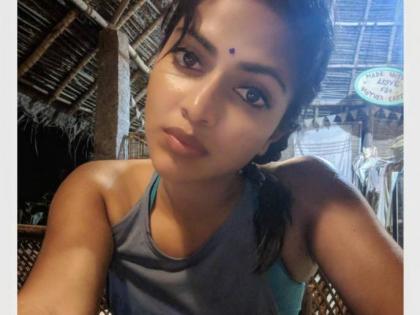 amala paul beach photos goes viral during lockdown | सरेआम इस एक्ट्रेस ने दिया था न्यूड सीन, अब इंस्टाग्राम पर ग्लैमरस फोटोज से मचा रही है सनसनी amala paul beach photos goes viral during lockdown | सरेआम इस एक्ट्रेस ने दिया था न्यूड सीन, अब इंस्टाग्राम पर ग्लैमरस फोटोज से मचा रही है सनसनी